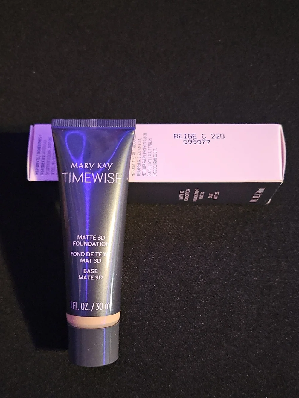 Mary Kay TimeWise Matte 3D Foundation - Beige C 220